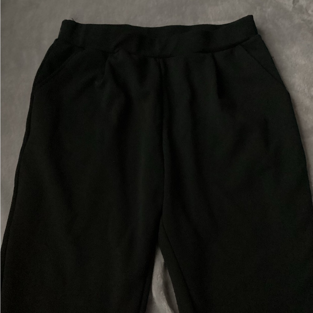 SHEIN Black Ankle Pants
